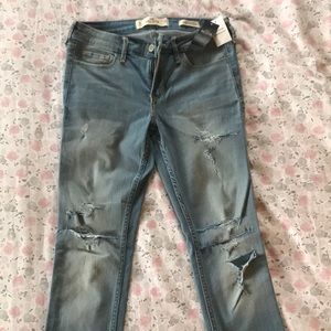 Low rise , super skinny hollister jeans